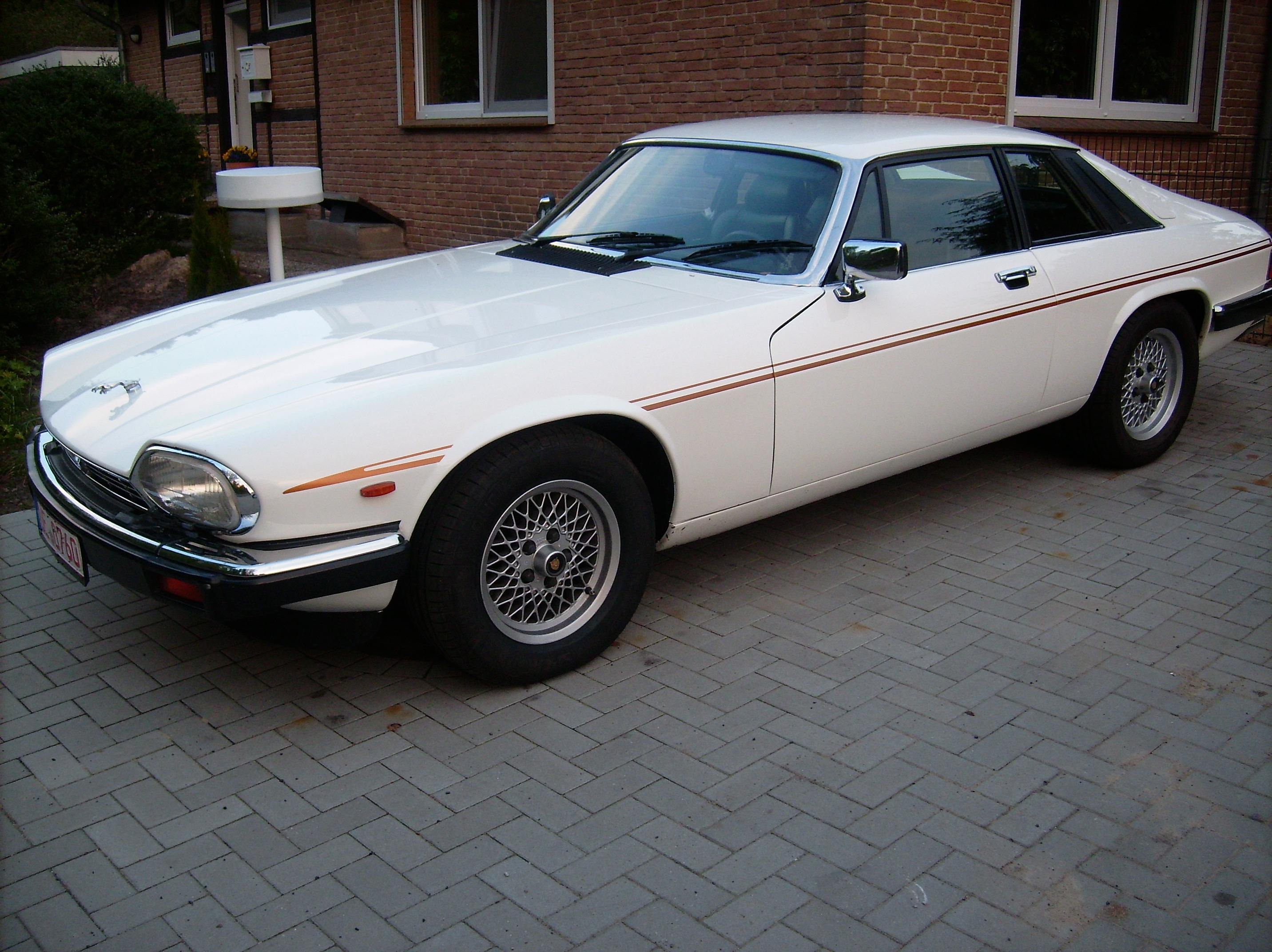 Jaguar XJS 001.JPG